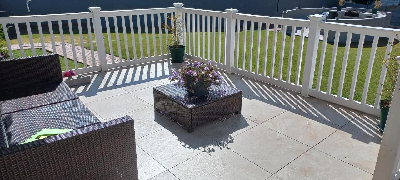 28 At Van Den Bos International Guesthouse Идънвейл Екстериор снимка