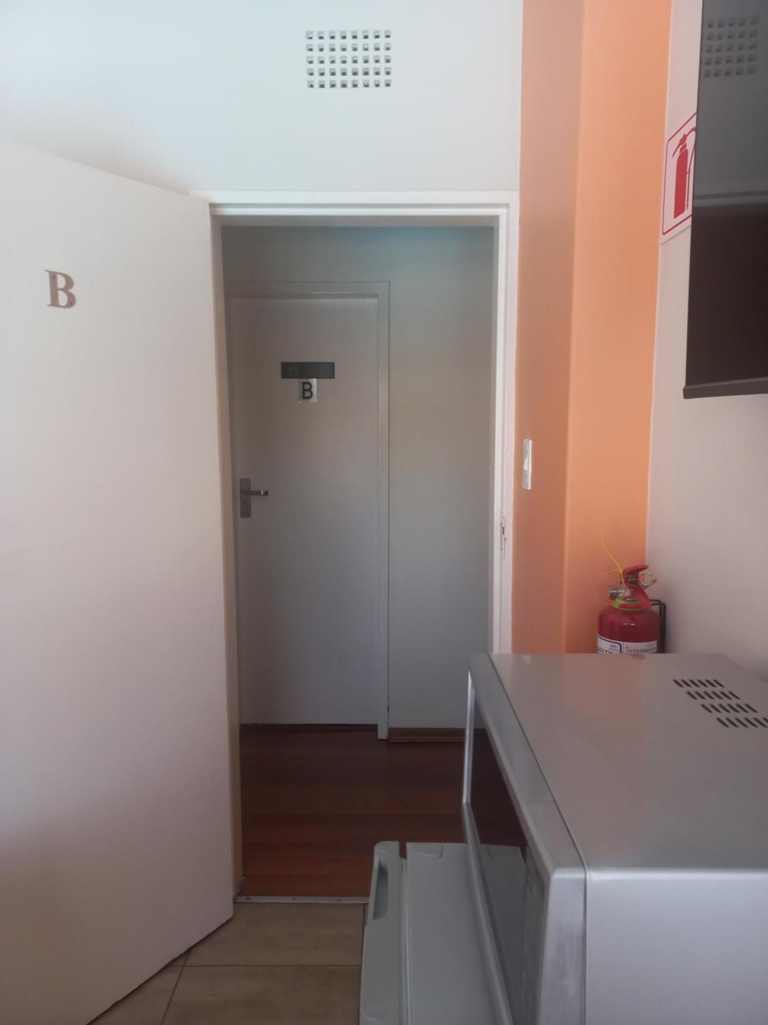 28 At Van Den Bos International Guesthouse Идънвейл Екстериор снимка